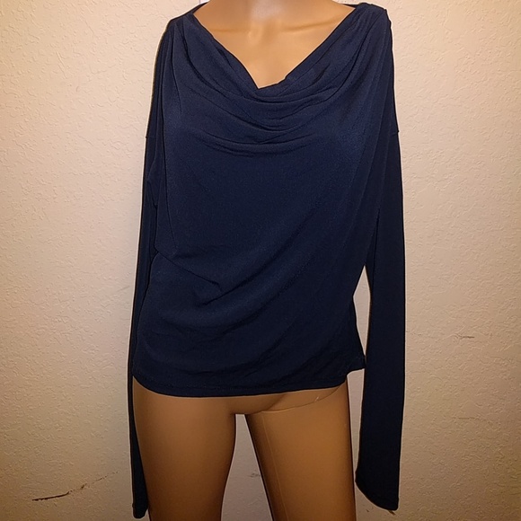 Elizabeth and James Slinky Tee - Picture 1 of 2